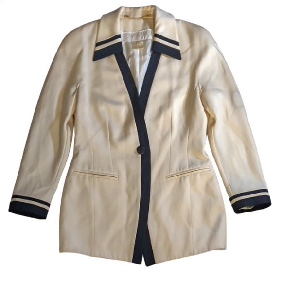 Escada Vintage Cream Blazer with Black Accents - Picture 6 of 6